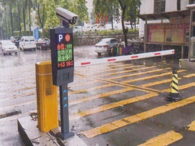 直桿道閘車輛識別